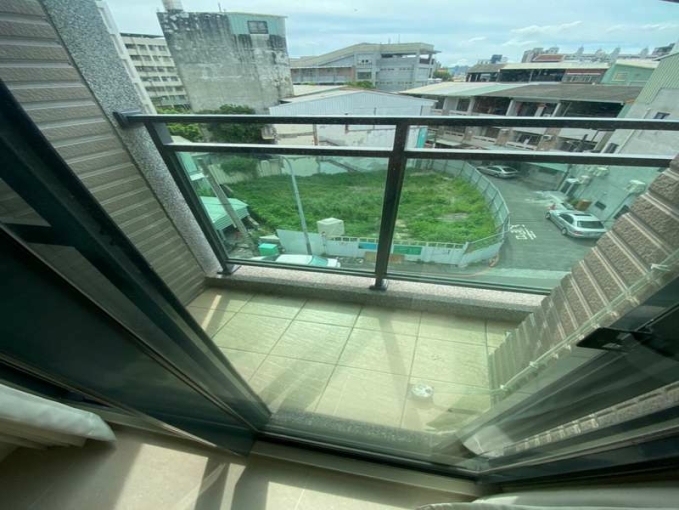 逢甲✨租補✨陽台✨大空間（第8張）