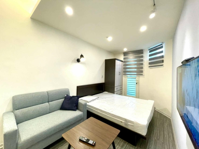 三重區.三和國中站.獨立陽台.明亮舒適設計感套房503（第2張）