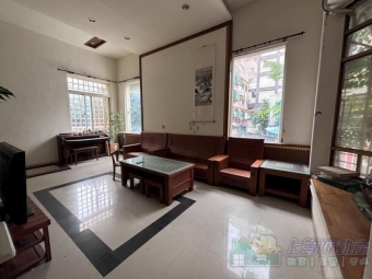 園區光復路龍山社區透天五房花園別墅出（第1張）