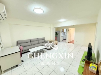 🎉近新竹大遠百、城隍廟/三房只要25000/有電梯/一層兩戶/室內固定兩個機車位🎉（第3張）