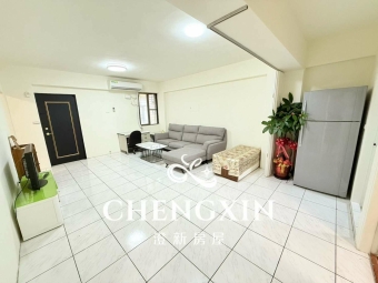 🎉近新竹大遠百、城隍廟/三房只要25000/有電梯/一層兩戶/室內固定兩個機車位🎉（第1張）