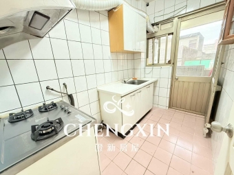 🎉近新竹大遠百、城隍廟/三房只要25000/有電梯/一層兩戶/室內固定兩個機車位🎉（第5張）