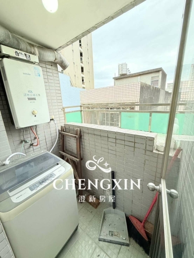 🎉近新竹大遠百、城隍廟/三房只要25000/有電梯/一層兩戶/室內固定兩個機車位🎉（第14張）