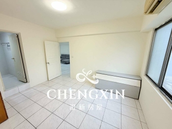 🎉近新竹大遠百、城隍廟/三房只要25000/有電梯/一層兩戶/室內固定兩個機車位🎉（第9張）