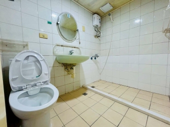 🔥免仲全新家具電套房✨可雙租補台水電✨近五權火車站、國資圖、中山醫 - Image 9