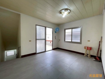 兆基社會住宅🏠【超稀有大透天】樓使用空間大｜庭院好停車（第4張）