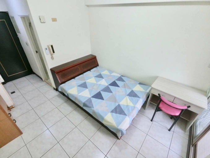 可短租半年✨限女✨可租補✨秒殺稀有台水電✨陽台獨洗✨全新變頻冷氣（第3張）