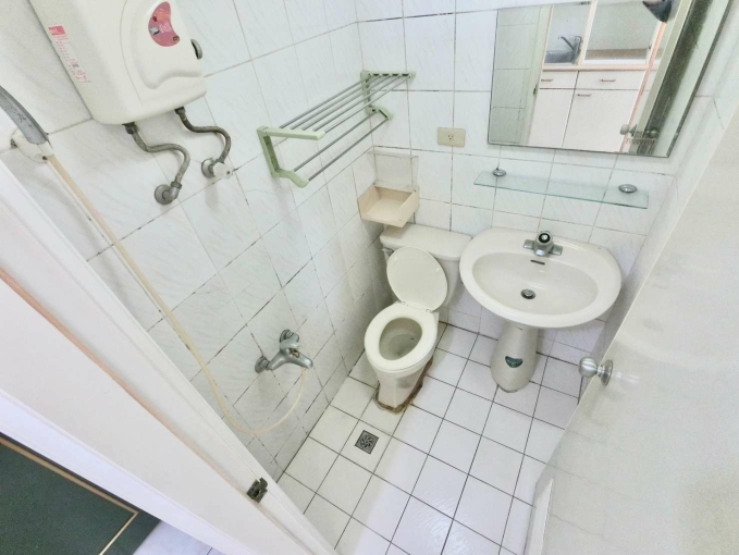 限女✨可租補✨秒殺稀有台水電✨陽台獨洗✨流理臺✨ - Image 9