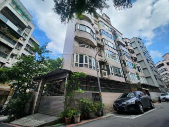 北醫大學旁，車庫住辦一樓，可商登（第1張）