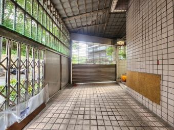 北醫大學旁，車庫住辦一樓，可商登（第3張）