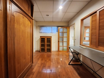 北醫大學旁，車庫住辦一樓，可商登（第12張）