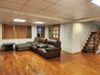 北醫大學旁，車庫住辦一樓，可商登（第11張）