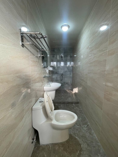 東區 電梯獨洗曬獨立戶 加價租補（第12張）