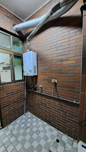 屋主自租4台一級節能變頻冷!暖!氣機/電梯高樓層/邊間 - Image 11