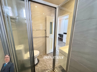 【租】民俗公園全聯(電梯)前大陽台-套房 (不寵)  請洽 : 0935-378318（第9張）