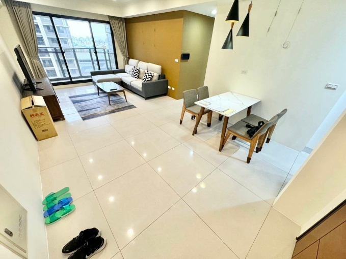 廷選好屋✨三房二衛✨傢俱電齊全✨平面車位✨可租補入戶籍 - Image 1