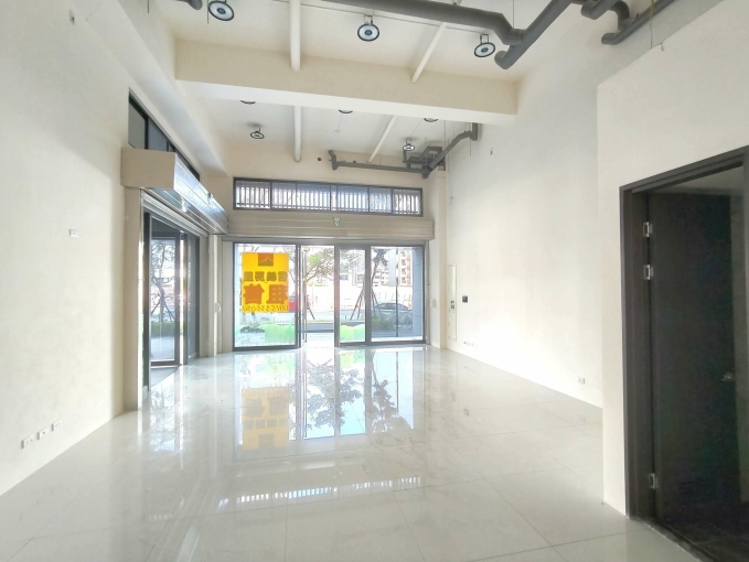 橘子🍊達麗創世紀🍊角間旁雙開門金店面🍊附平車行業好談(第5張)