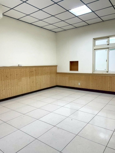 租客勞基法免費諮詢💖全新整理 第一市場 成功路商圈 🌳臨路隱藏版大坪數格局看了就❤️｜超深間6大房‼️有衣帽間 和室房｜透天店面｜店住合一 ✅可營登 現況出租（第12張）