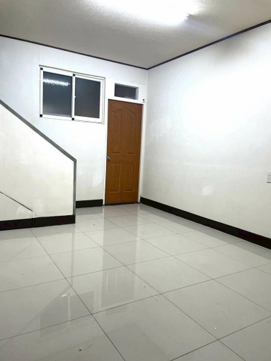 租客勞基法免費諮詢💖全新整理 第一市場 成功路商圈 🌳臨路隱藏版大坪數格局看了就❤️｜超深間6大房‼️有衣帽間 和室房｜透天店面｜店住合一 ✅可營登 現況出租（第8張）