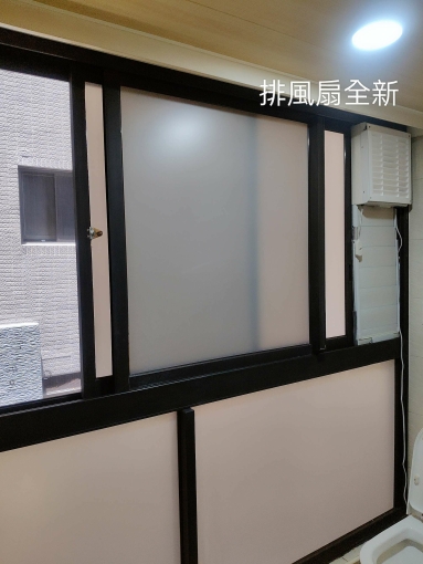 輔大東村~機車1位B2(356号) 智慧連網電視50吋全新~ 桌子全新~沙發兩人座全新~排風機全新。 - Image 3