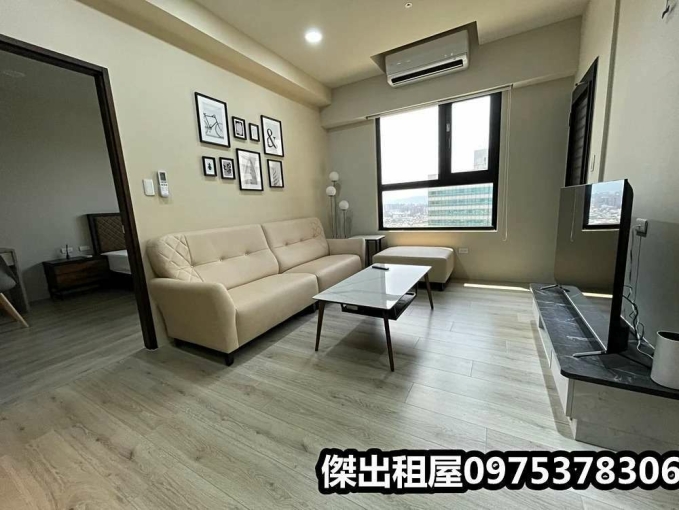 傑出租屋/站前高檔社區,頂樓戶,1房1廳! - Image 1