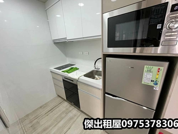 傑出租屋/站前高檔社區,頂樓戶,1房1廳! - Image 7