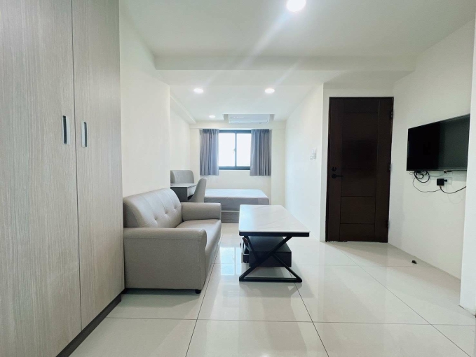 ❤️東區可租房屋補助極新採光好陽台獨洗曬系統櫃乾濕分離電梯套房（第1張）