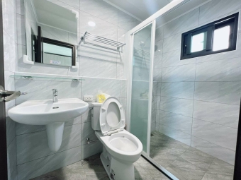 ❤️東區可租房屋補助極新採光好陽台獨洗曬系統櫃乾濕分離電梯套房（第6張）