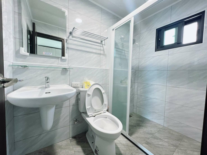 ❤️東區可租房屋補助極新採光好陽台獨洗曬系統櫃乾濕分離電梯套房（第6張）