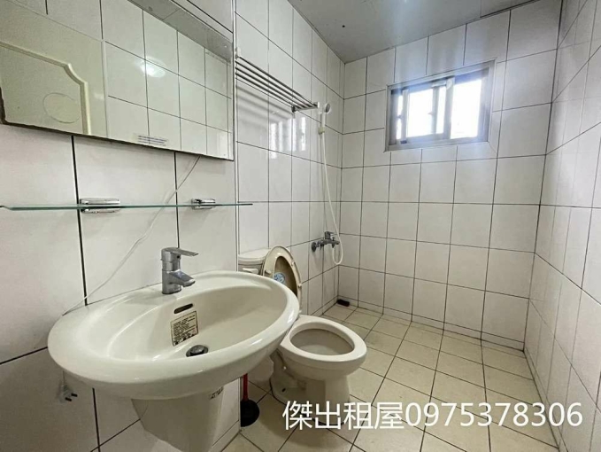 傑出租屋/南崁套房,一層兩戶,陽台獨洗 - Image 4