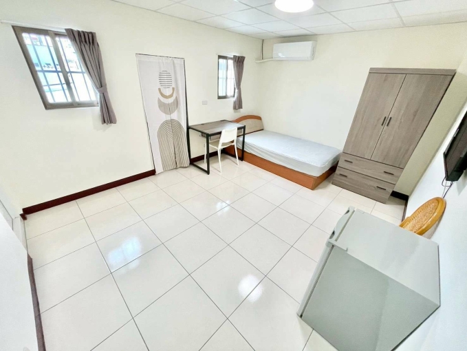 興大🍟多間可選🎈租補 - Image 1