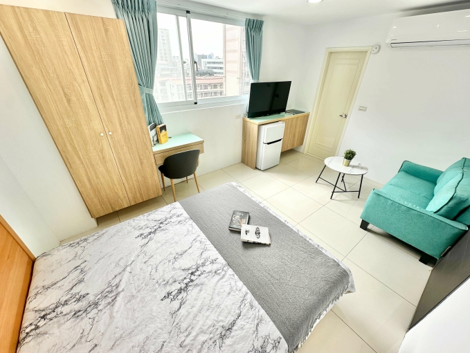 可租補-超新套房*陽台獨洗曬*沙發~ - Image 11