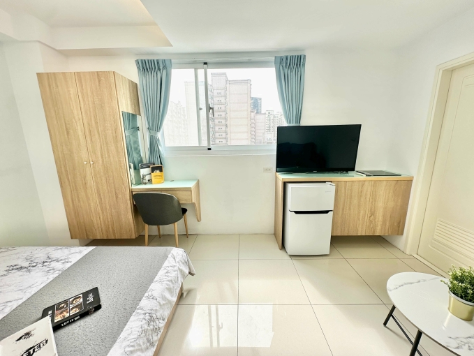 可租補-超新套房*陽台獨洗曬*沙發~ - Image 9