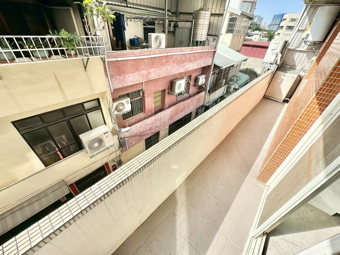 🔥東區一房一廳🔥陽台獨洗🔥飲水機子母車🔥近一中街（第4張）