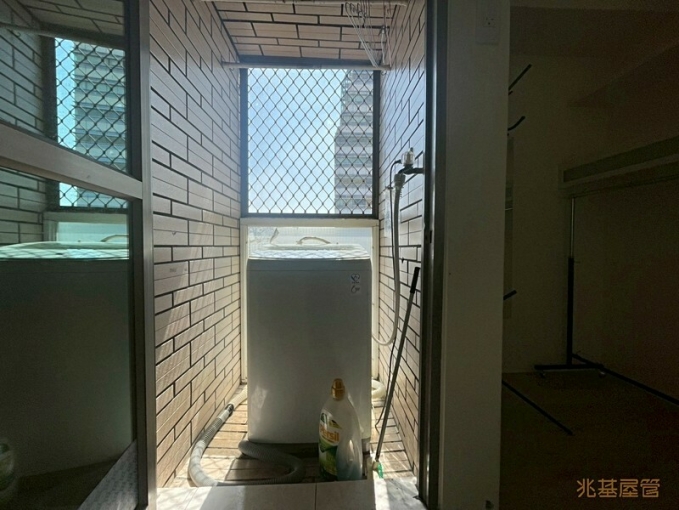 兆基社會住宅🏠中西區有隔間的套房1房1聽可貓免仲介費(第8張)