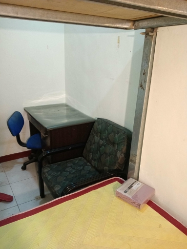 一個手提袋就不入住 - Image 1