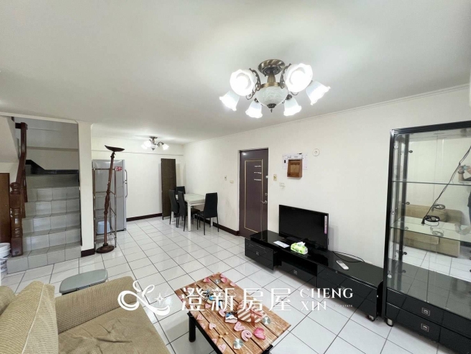 🎉明湖路電梯四房只要25000🎉 - Image 3