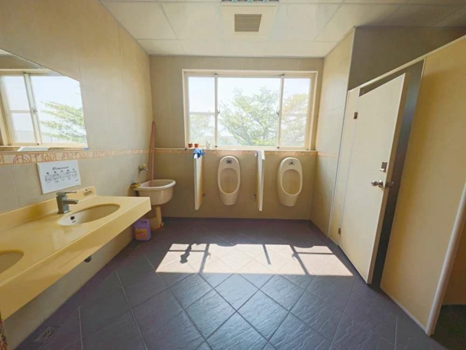 西濱20坪辦公室附二車位*獅子王(第3張)