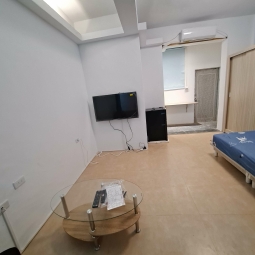 舒適北歐風,前有前院停車位,後院有獨立曬衣區與休憩空間,寧靜社區好窩 - Image 19