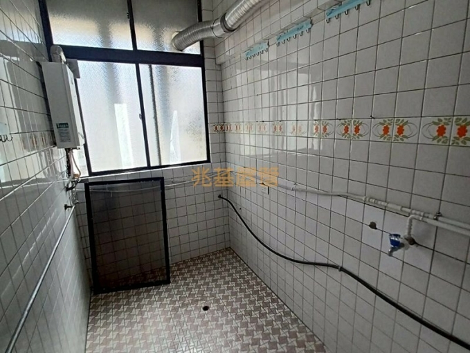 兆基社會住宅🏠近信義市場~全新裝潢三房~⛳️（第8張）