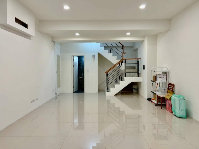 南興公園/捷運站/33坪使用空間樓店兩衛浴（第4張）