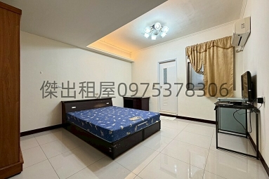 傑出租屋/桃園夜市,稀有低樓層,大空間（第1張）