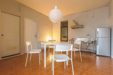 萬華西園路二段 新裝潢 可寵 可租補（第2張）