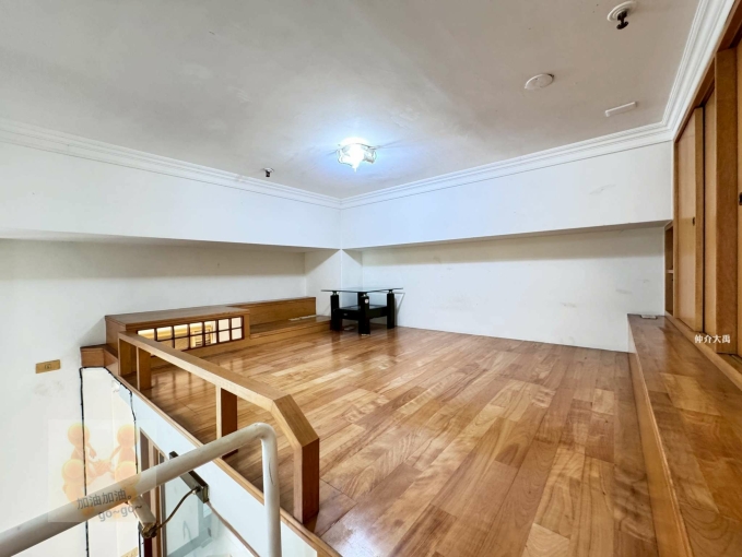 五期公益精誠蘇活大街挑高美視野電梯2+1房-可貓可戶籍可租補 - Image 12