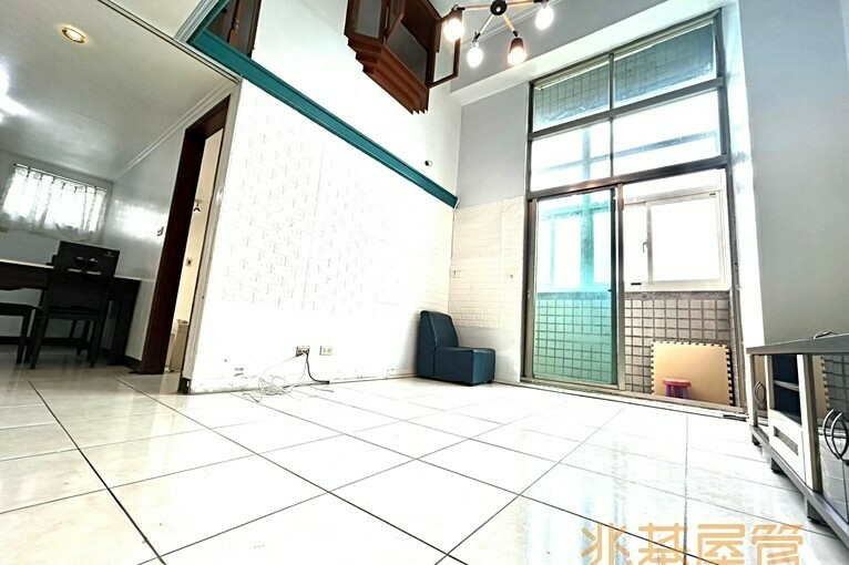 兆基社會住宅🏡🚩暖暖電梯羅傑摩爾三房兩衛浴🚩(第9張)