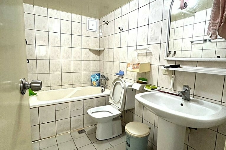 兆基社會住宅🏡🚩暖暖電梯羅傑摩爾三房兩衛浴🚩(第14張)