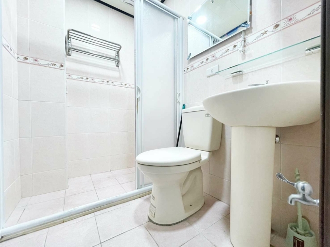 🏡豐原家樂福旁陽台套房🏡衛浴乾濕分離/果菜批發市場/10分鐘上豐原交流道 - Image 4