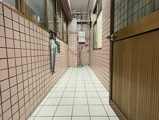 兆基社會住宅🏠明峰街電梯✅重新裝修✅大坪數3房2廳2衛✅（第6張）