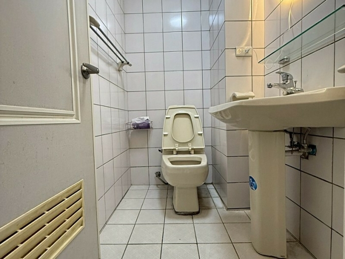 兆基社會住宅🏠明峰街電梯✅重新裝修✅大坪數3房2廳2衛✅（第9張）