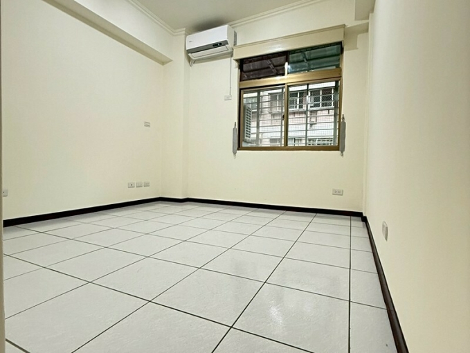 兆基社會住宅🏠明峰街電梯✅重新裝修✅大坪數3房2廳2衛✅（第3張）